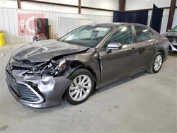 تۆیۆتا کامری